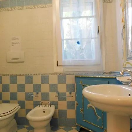 Wonderful With Pool On Albarella *